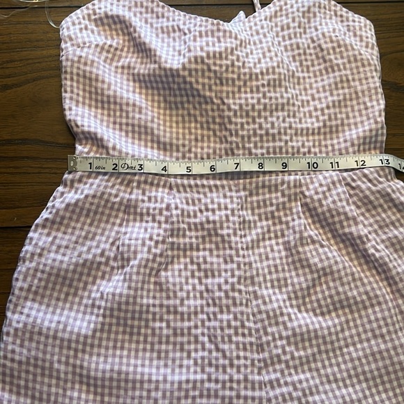 Sky & Sparrow Women's Open Back Romper Lavender & White Spring Romper, size M - Picture 8 of 9